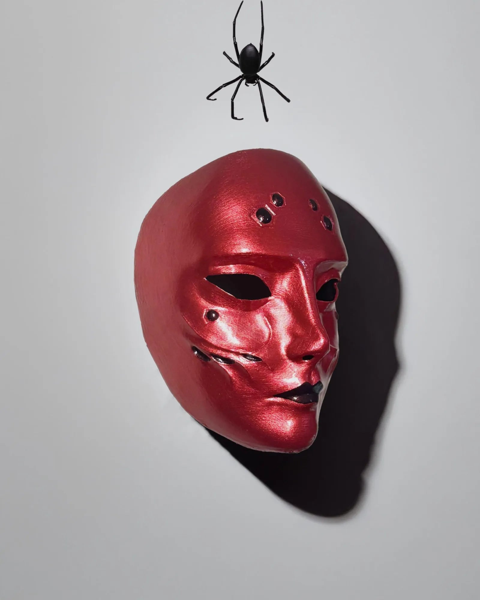 Elise League of Legends Noxus Red Spider; Elise Kythera Zaavan, Dormant Spiderling Mask handcrafted Venetian cosplay mask