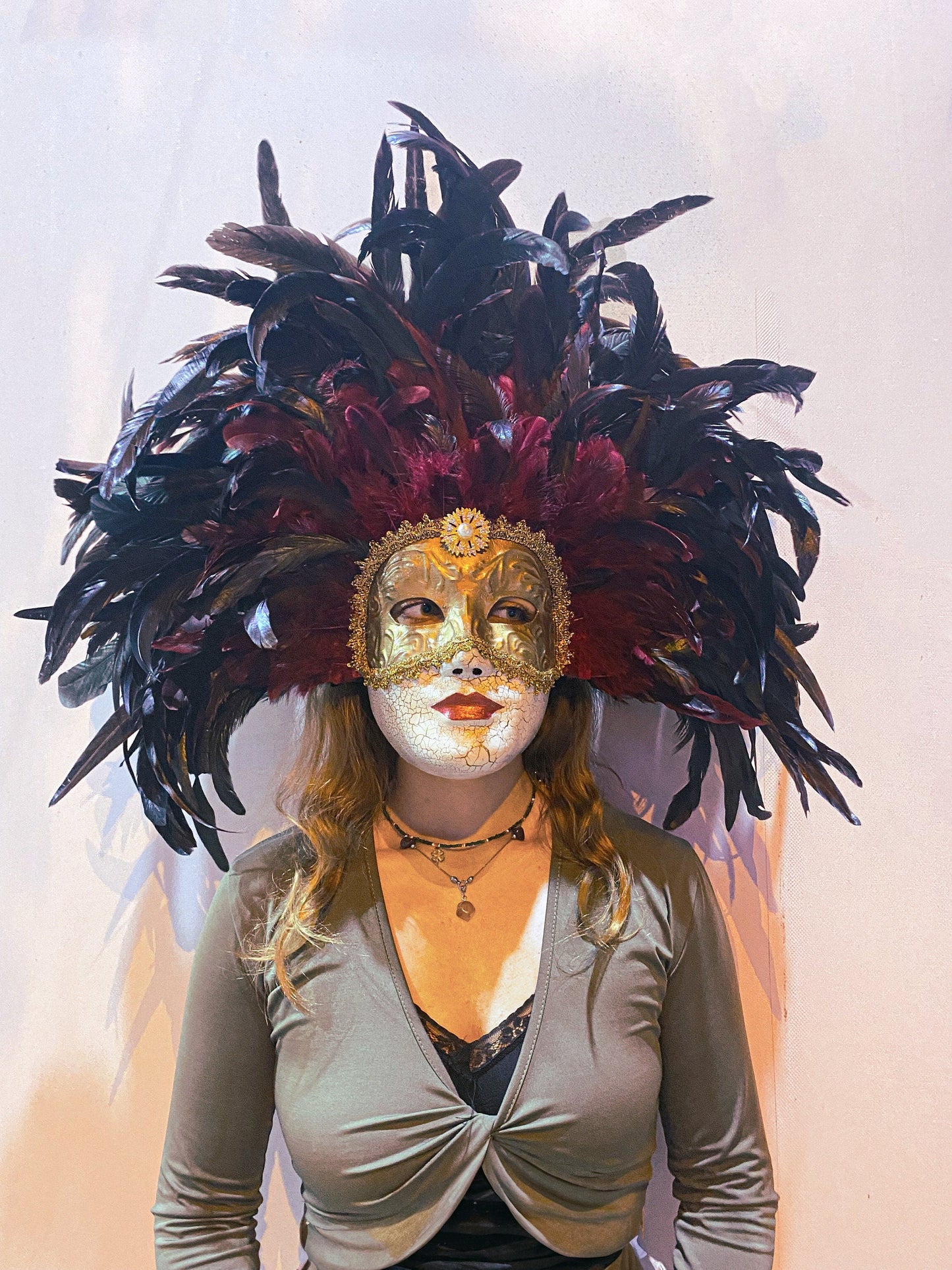 Feather Princess Woman - Venetian Mask - Masquerade Mask - Eyes Wide Shut -
