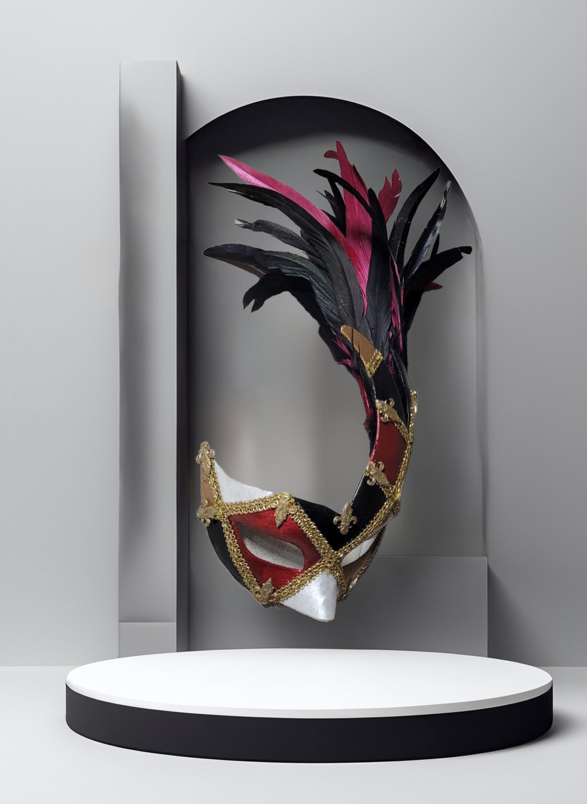 Harlequin Style and Eye-Catching Winged Half Mask - Couple Mask - Red and Black