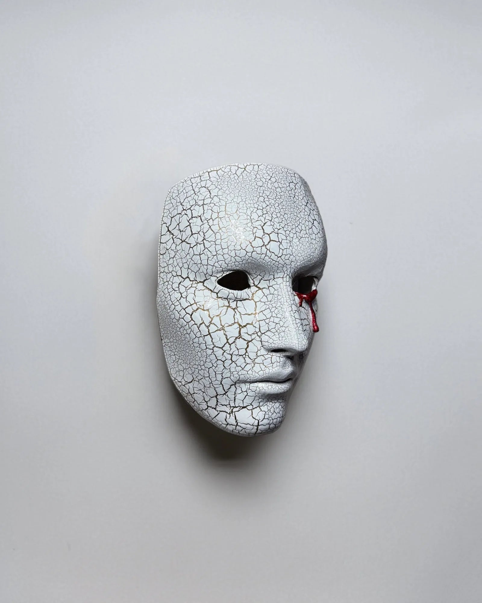 Blood Crying Venetian; Bloddy Eye, Cracking Face Pattern White Mask - Venemask