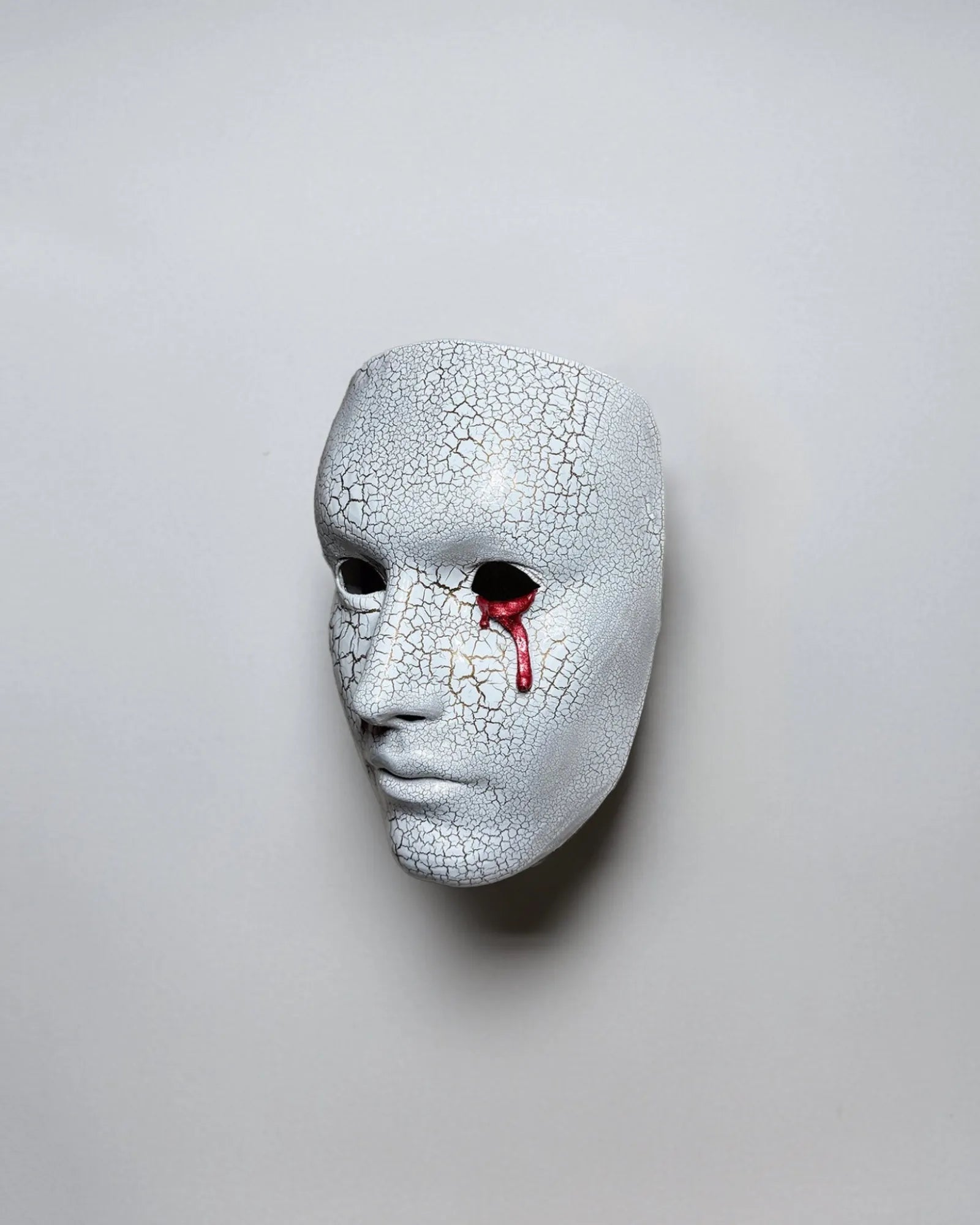 Blood Crying Venetian; Bloddy Eye, Cracking Face Pattern White Mask - Venemask