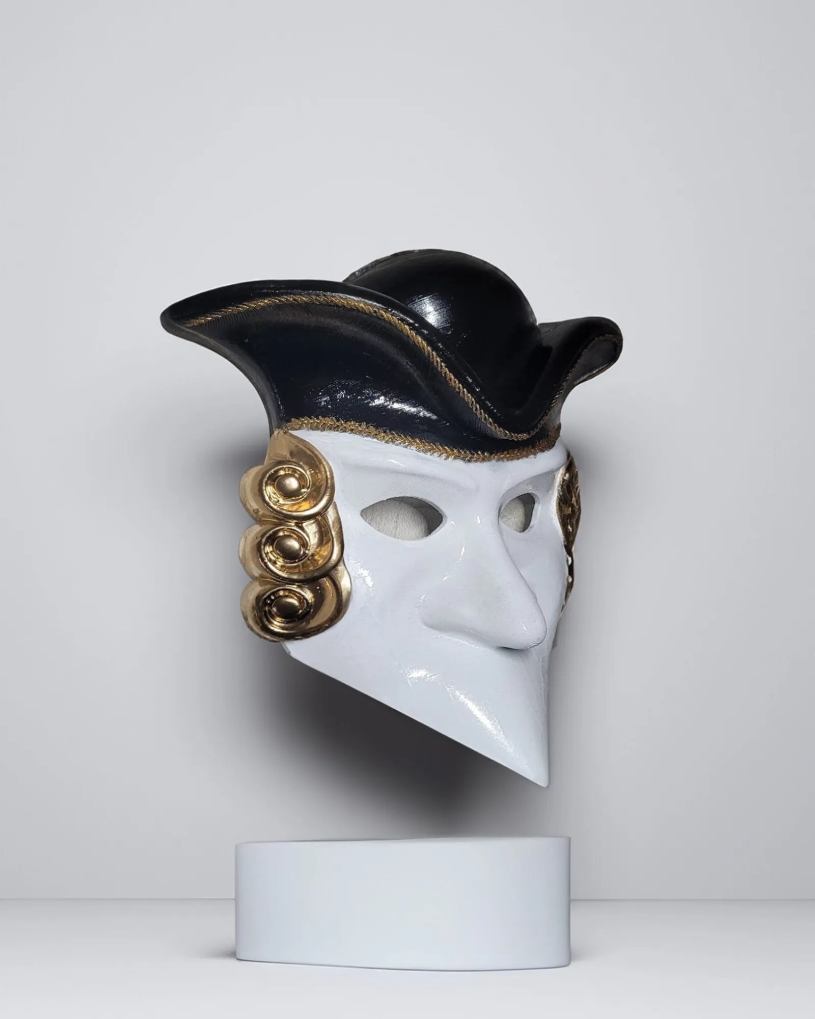 Casanova Bauta Mask handcrafted Venetian cosplay fantasy mask in black and white with gold accents, perfect for masquerade or decor.