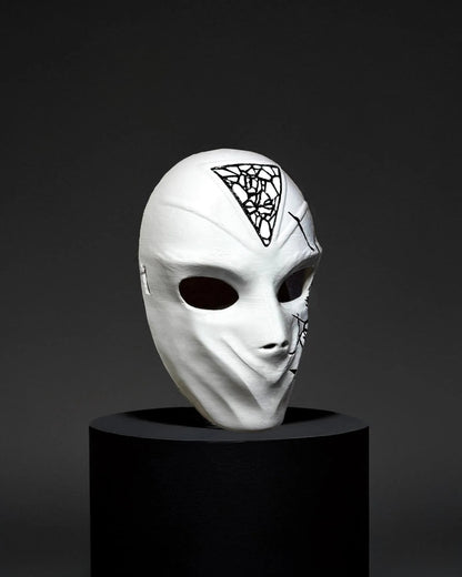 Conspirator Venetian Black Crackle Pattern; Graffiti Style White Mask - Venemask