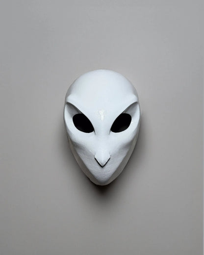 Court of Owls; Iconic Villain Face Handcrafted Cosplay Mask, venetian style fantasy mask, ideal for Halloween and masquerade.
