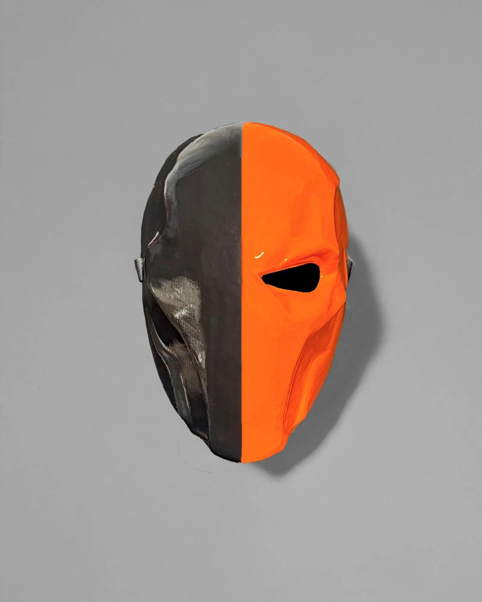 Deathstroke one eye; Orange and Black Cosplay Wearable Helmet - Venemask
