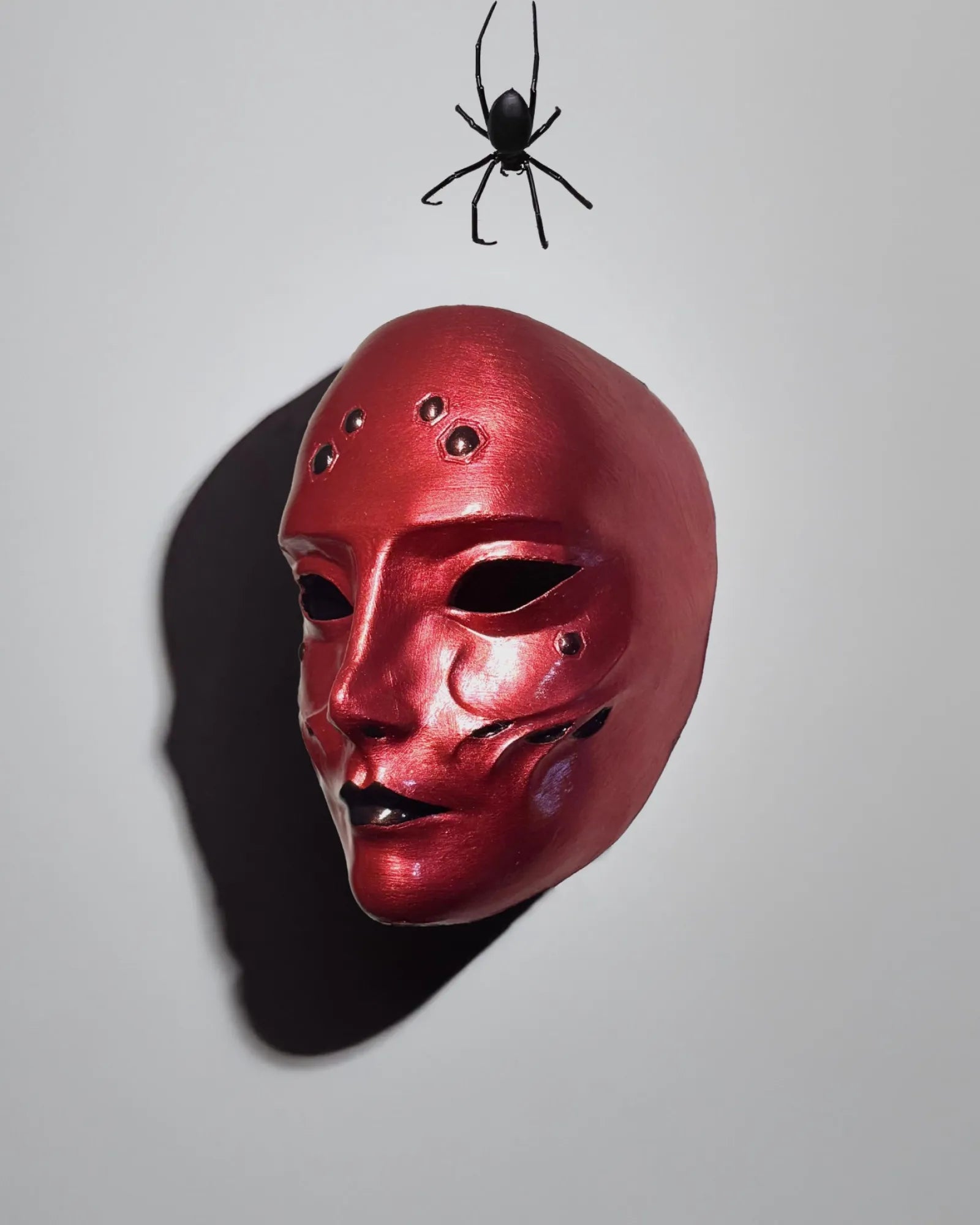 Elise League of Legends Noxus Red Spider; Elise Kythera Zaavan, Dormant Spiderling Mask, handcrafted Venetian cosplay fantasy mask