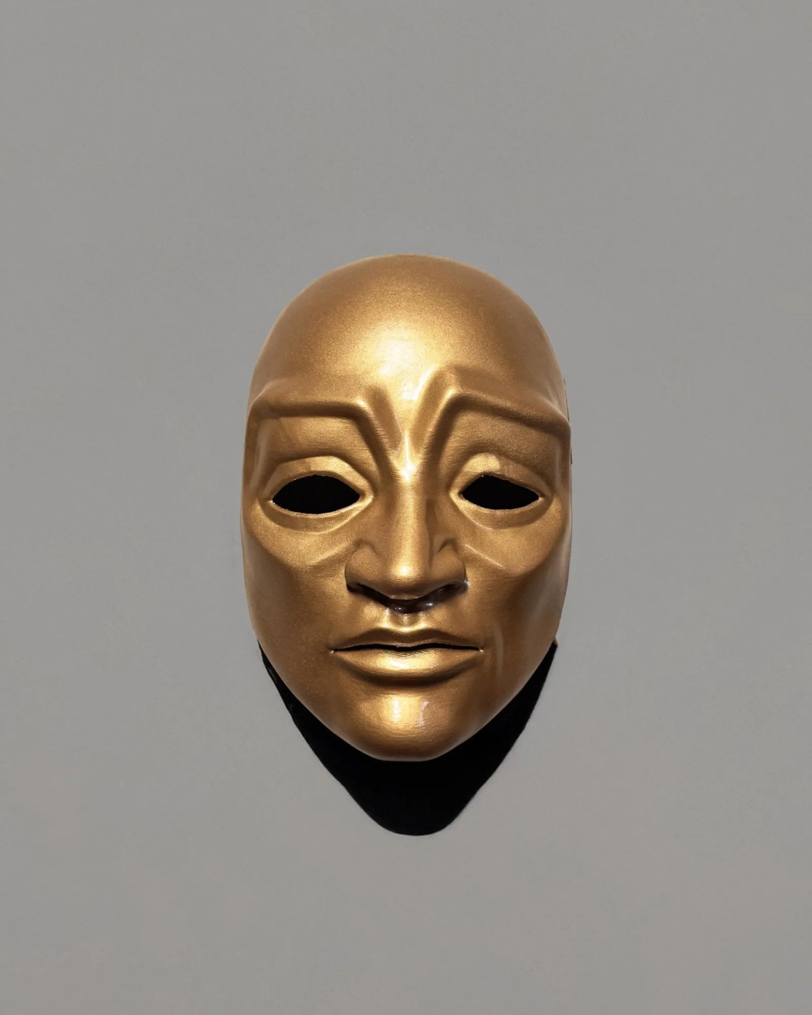 Eyes Wide Shut Golden Red Cloak Judge; Original Pattern Detailed Kubrick Movie Mask, handcrafted Venetian cosplay fantasy mask