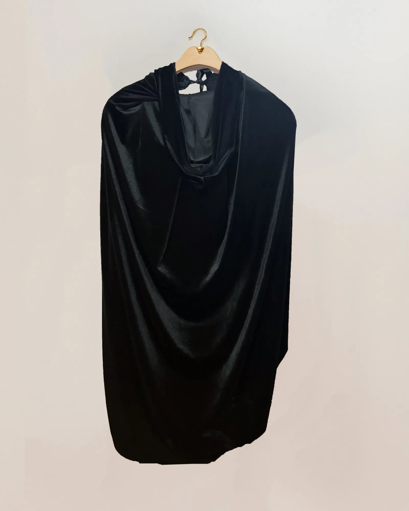 Eyes Wide Shut Inspired Black Velvet Hooded Cloak for Halloween, handcrafted for masquerade parties, cosplay, with Venetian mask style.