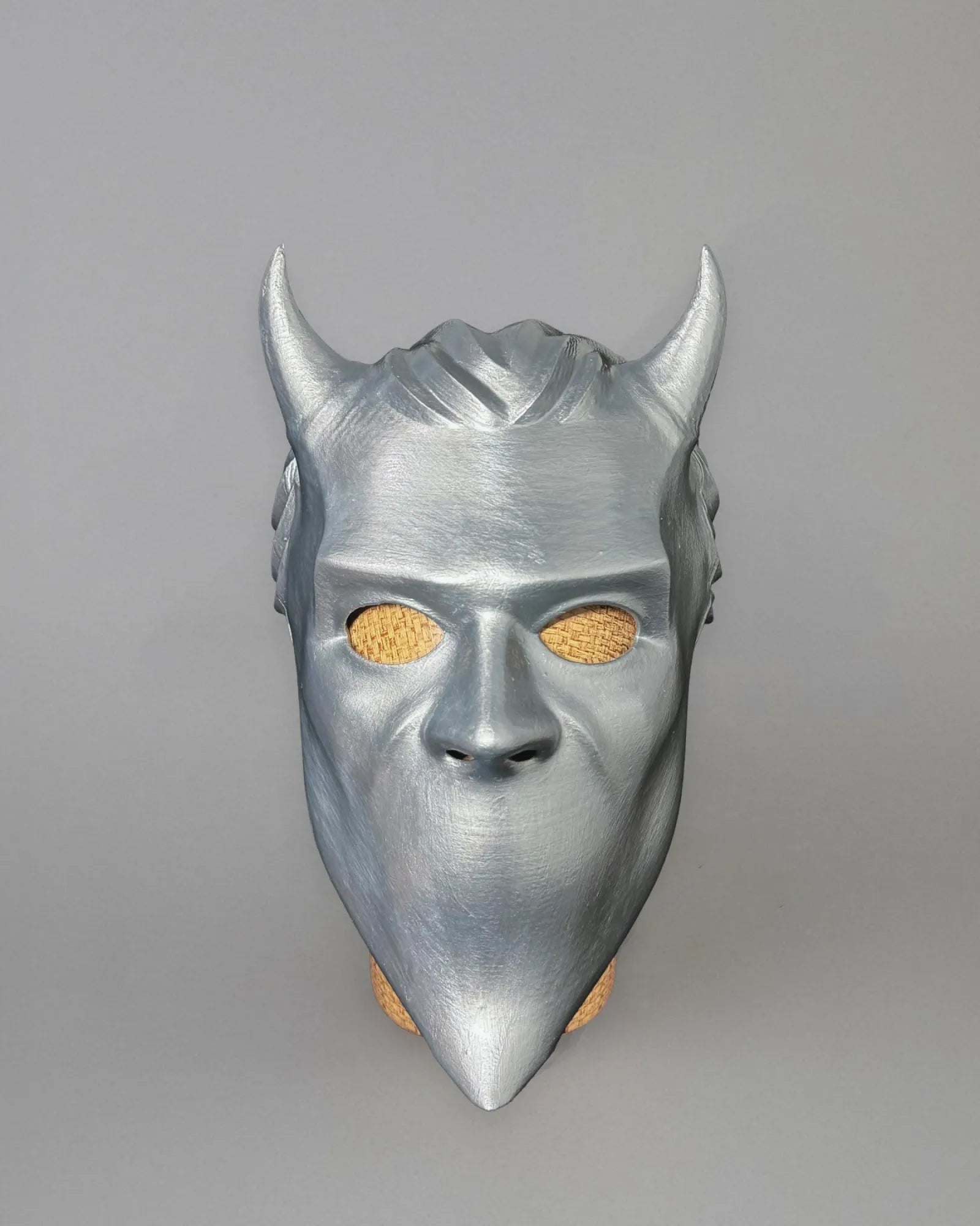 Ghost Nameless Ghoul Prequelle Era 4; Full Head Helmet Mask handcrafted Venetian cosplay mask in silver, perfect for fantasy events.