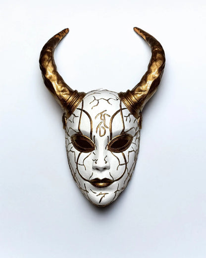 Hannya Breathtaker Cyberpunk Oni; Samurai Oni Demon, Japanese Noh Theater Mask handcrafted Venetian cosplay fantasy