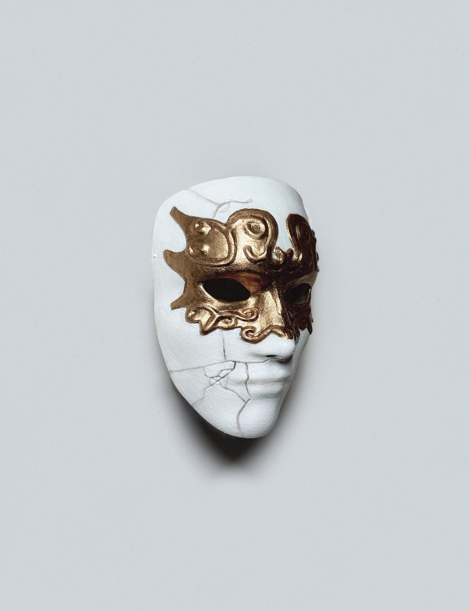 Eyes Wide Shut Inspired Mask - Venetian Mask - Fidelio Mask - Gold Eyes White
