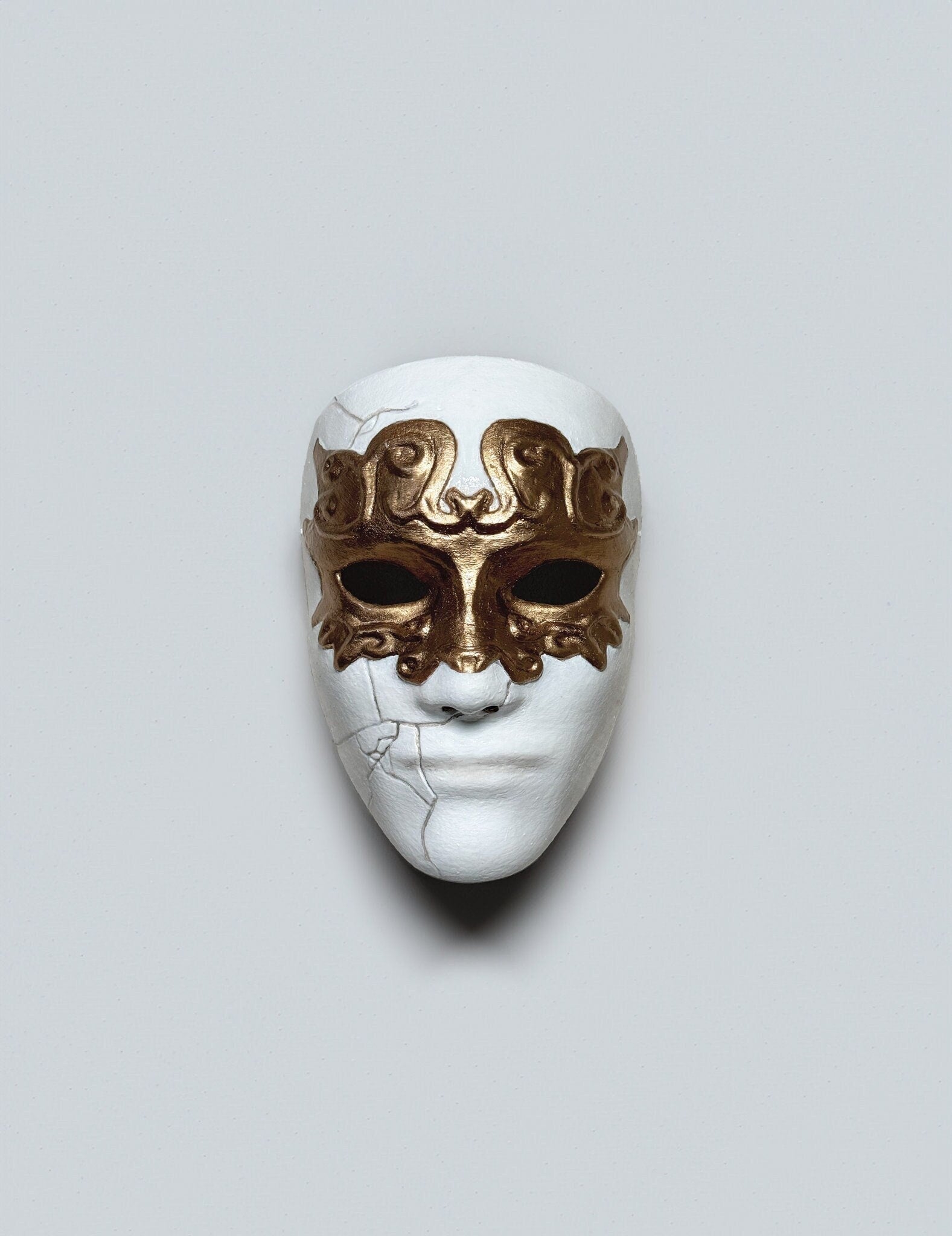 Eyes Wide Shut Inspired Mask - Venetian Mask - Fidelio Mask - Gold Eyes White