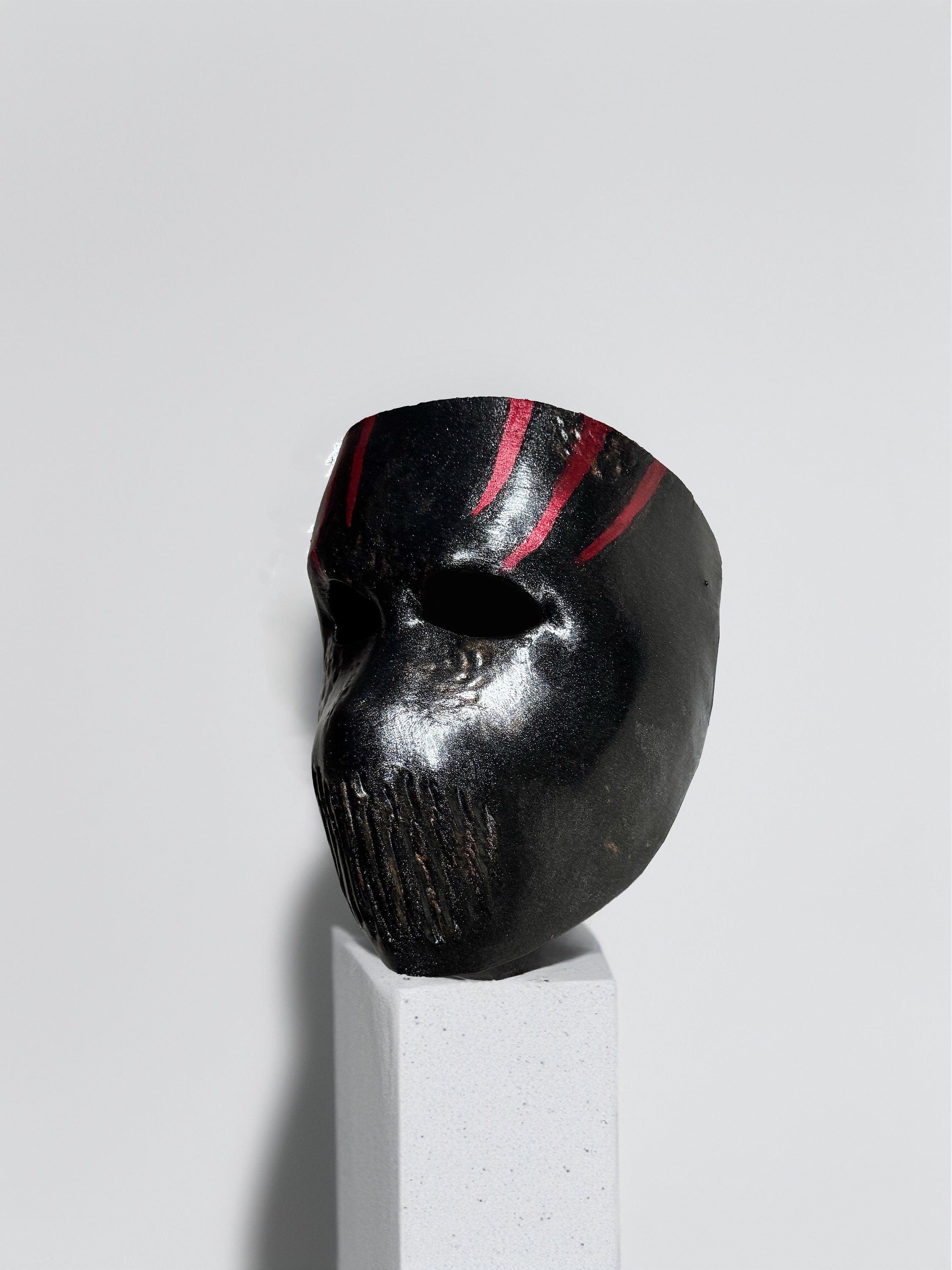 Bloody Death Mask - Black Mask with Red Details - Horror Mask - Halloween Mask - Venemask