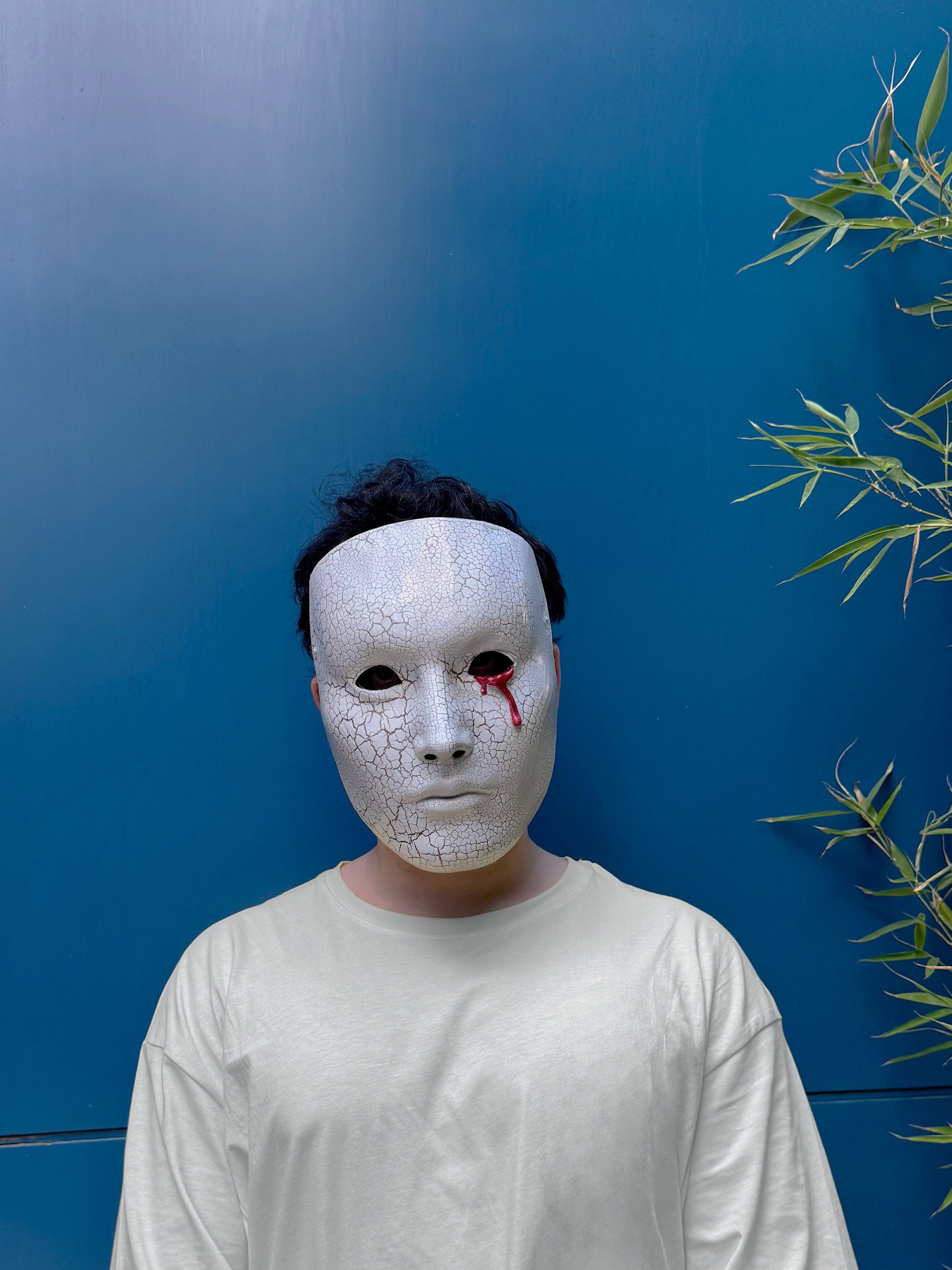 Blood Crying Venetian Mask - Bloddy Eye - Cracking Face Pattern - White Mask -