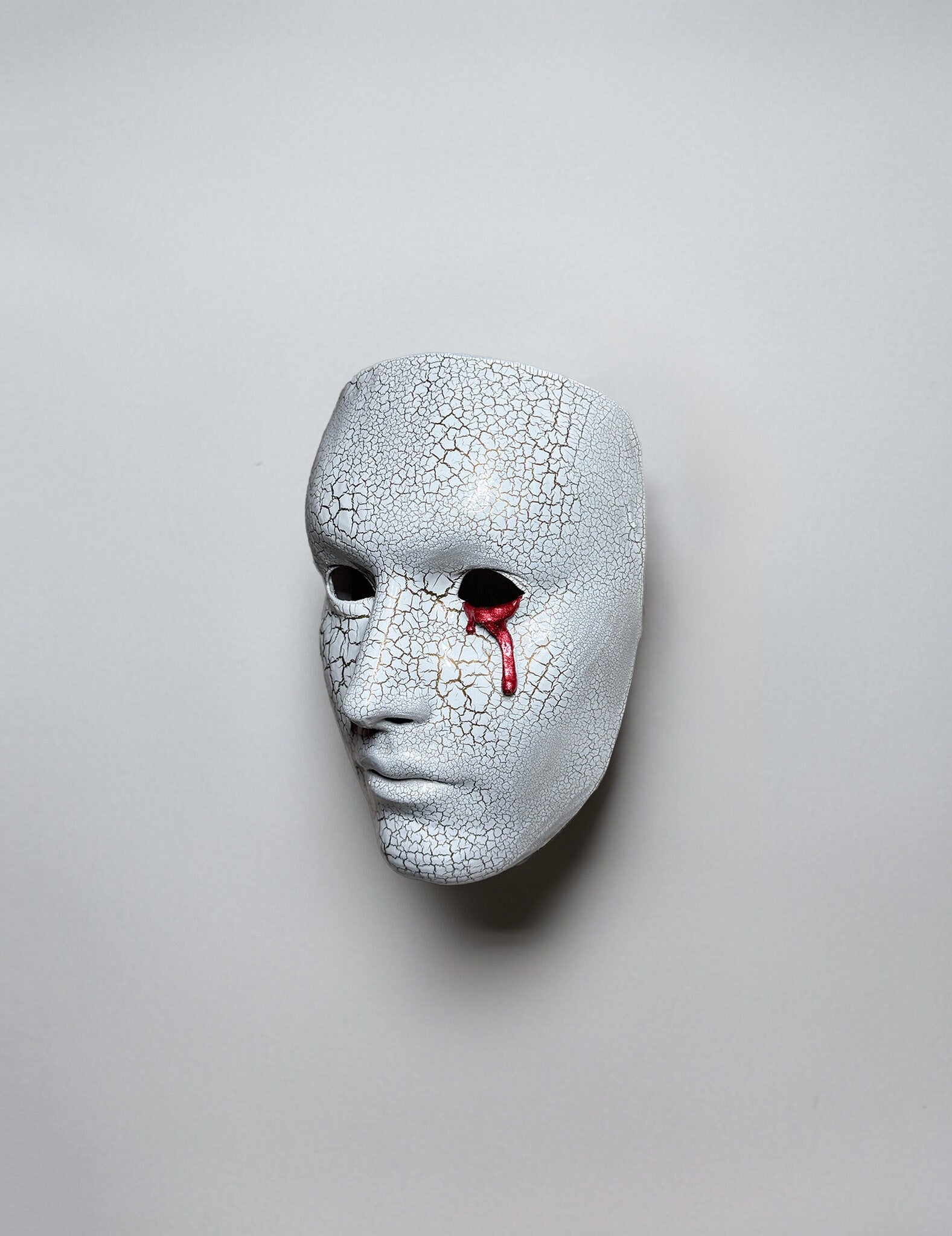 Blood Crying Venetian Mask - Bloddy Eye - Cracking Face Pattern - White Mask -