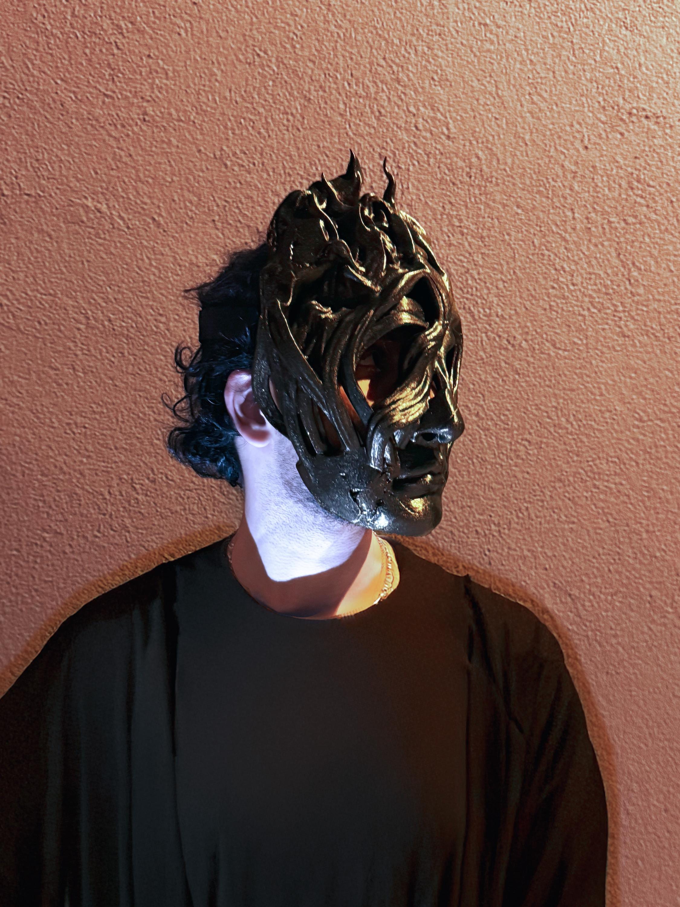 Mask of the Shadows - Dark Mask - venetian shadow mask - volatile head - Venemask