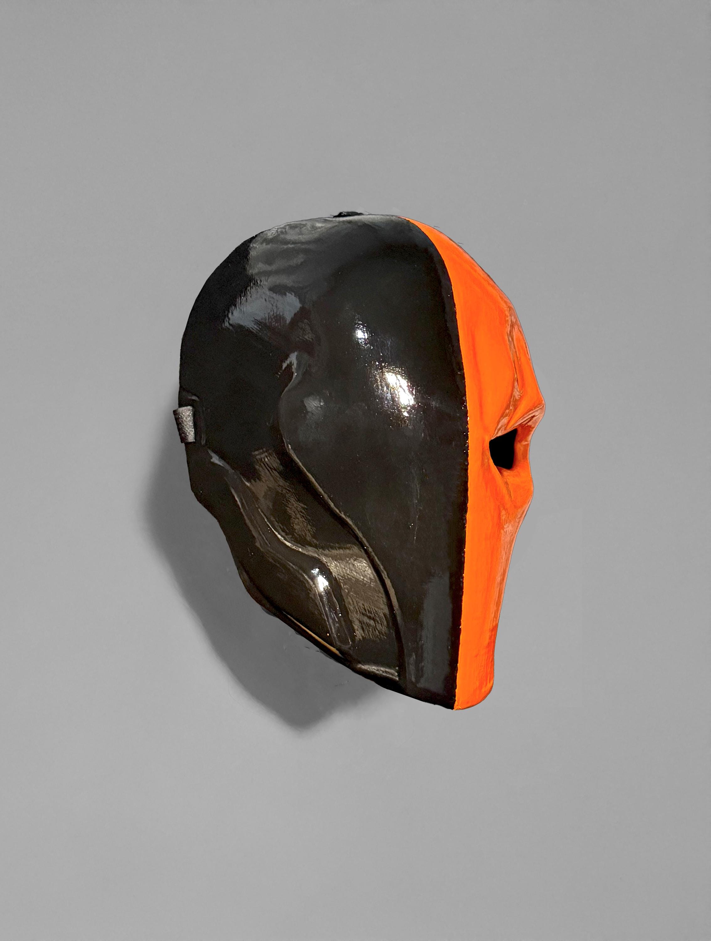 Deathstroke one eye mask - Orange and Black Helmet - Cosplay Wearable Helmet Mask - Party, Masquerade - Metal Look