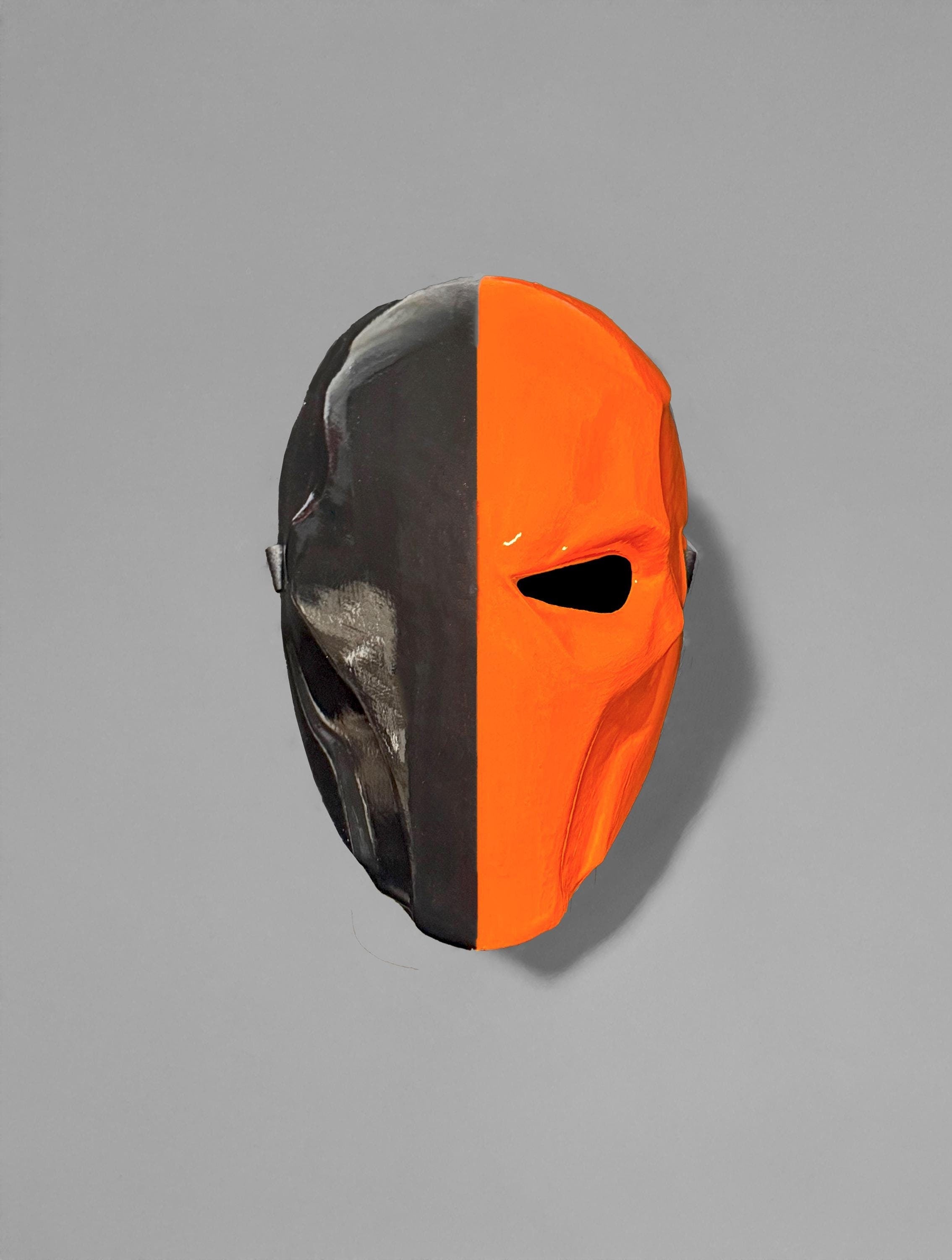 Deathstroke one eye mask - Orange and Black Helmet - Cosplay Wearable Helmet Mask - Party, Masquerade - Metal Look