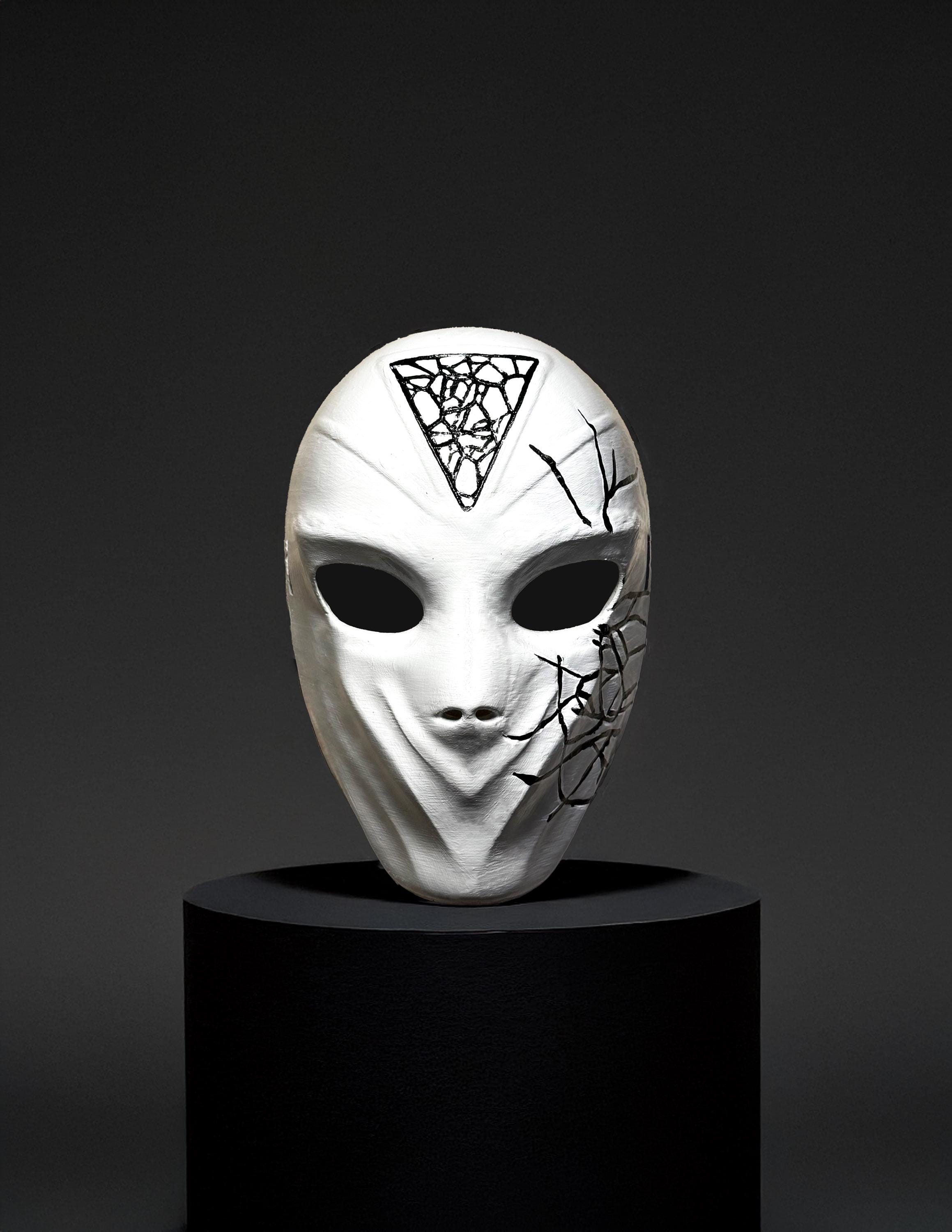 Conspirator Venetian Mask - Black Crackle Pattern - Graffiti Style - White Mask - Party, events, cosplay masquerade mask - Halloween Mask