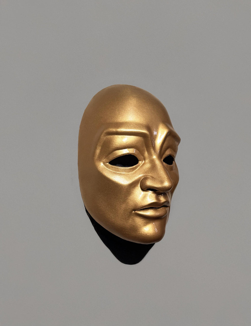 Eyes Wide Shut Golden Red Cloak Judge Original Pattern Mask - Detailed Stanley Kubrick Movie Mask - Masquerade Ball, Halloween & Parties