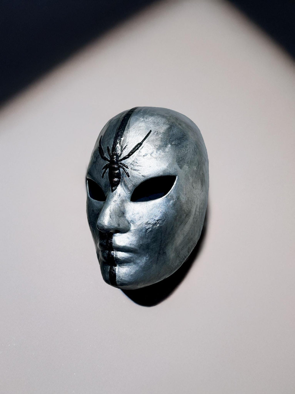 Silver Spider Mask with Black Stripe & Spider – Unique Cosplay Prop - Masquerade, party, cosplay
