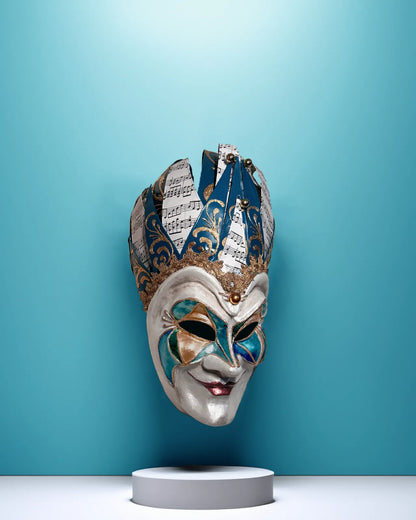 Handcrafted Joker mask with Venetian style, ideal for cosplay and fantasy, featuring unique hand-painted acrylic details and removable straps.