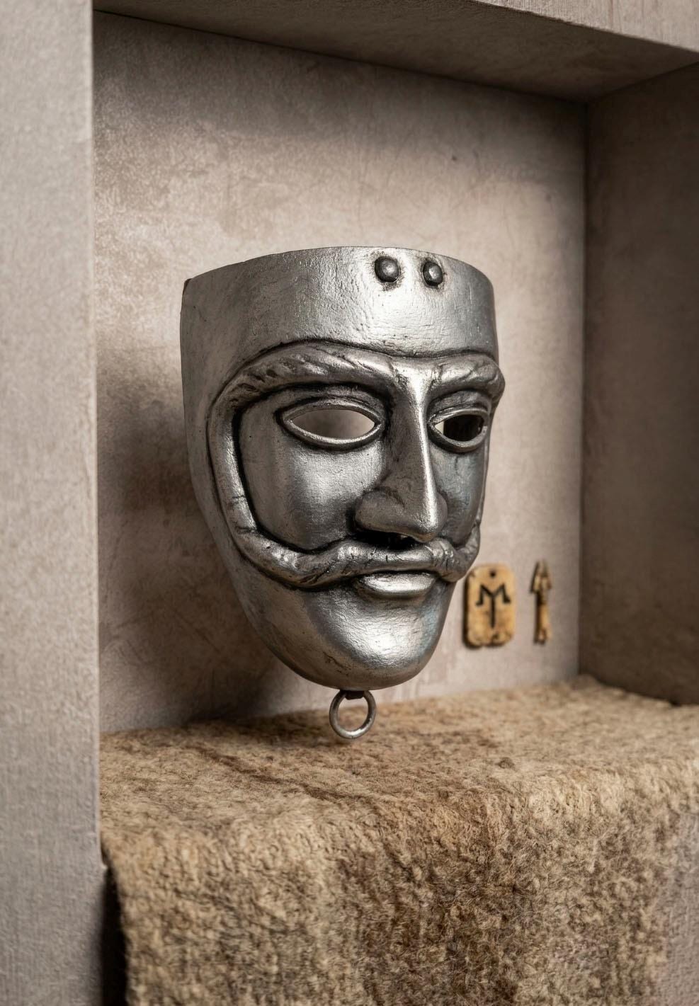 Kipchak Cuman Turkic Warrior Mask: Medieval Steppe Nomad Wall Decor – Handmade Historical Mask - Venemask