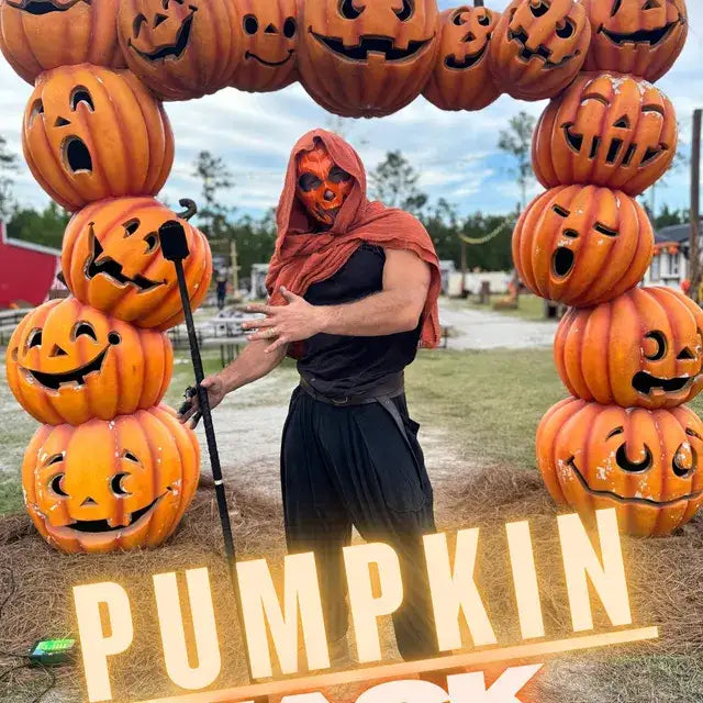 Pumpkin jack o lantern archway