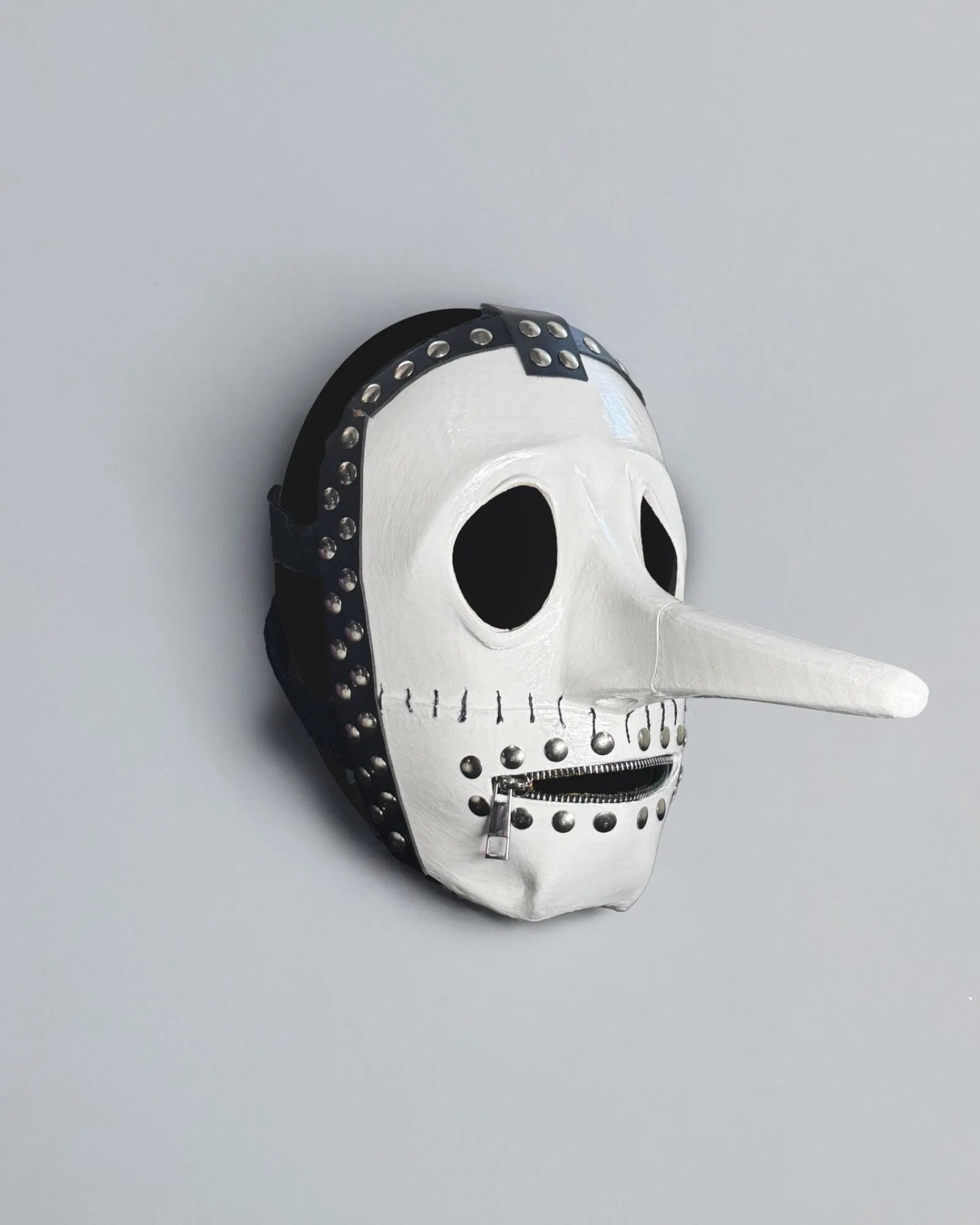 Slipknot Chris Fehn; White and Black, Strange Liar Mask - handcrafted Venetian cosplay fantasy mask