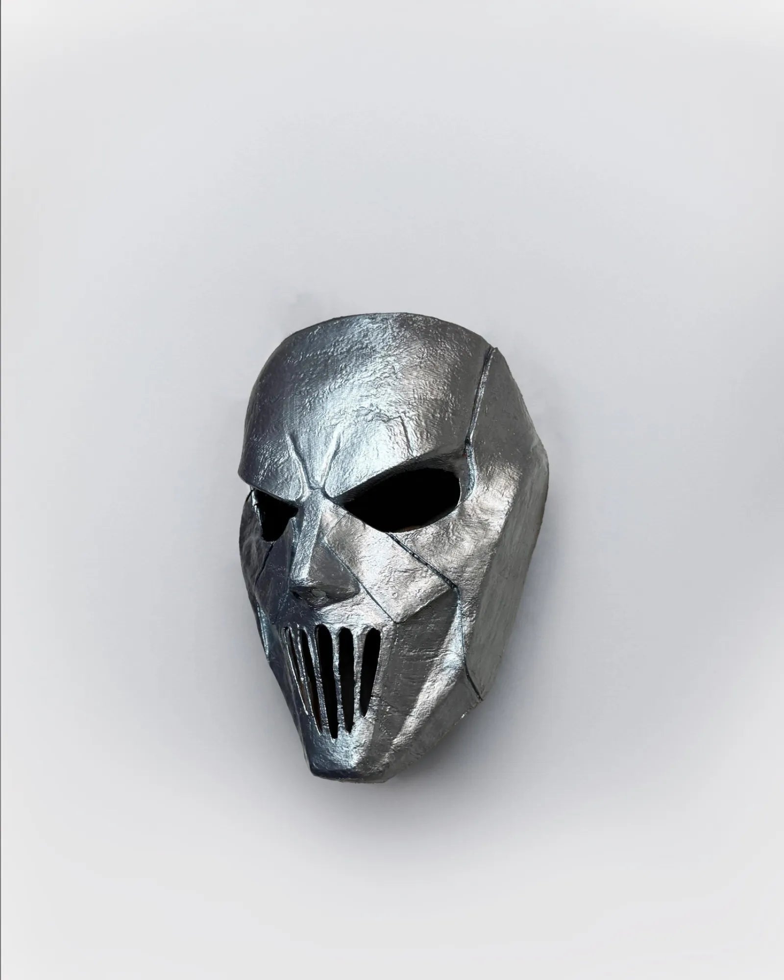 Slipknot Mick Thomson; Silver Color, Metal Music Band Mask, handcrafted Venetian cosplay fantasy mask for events and decor.