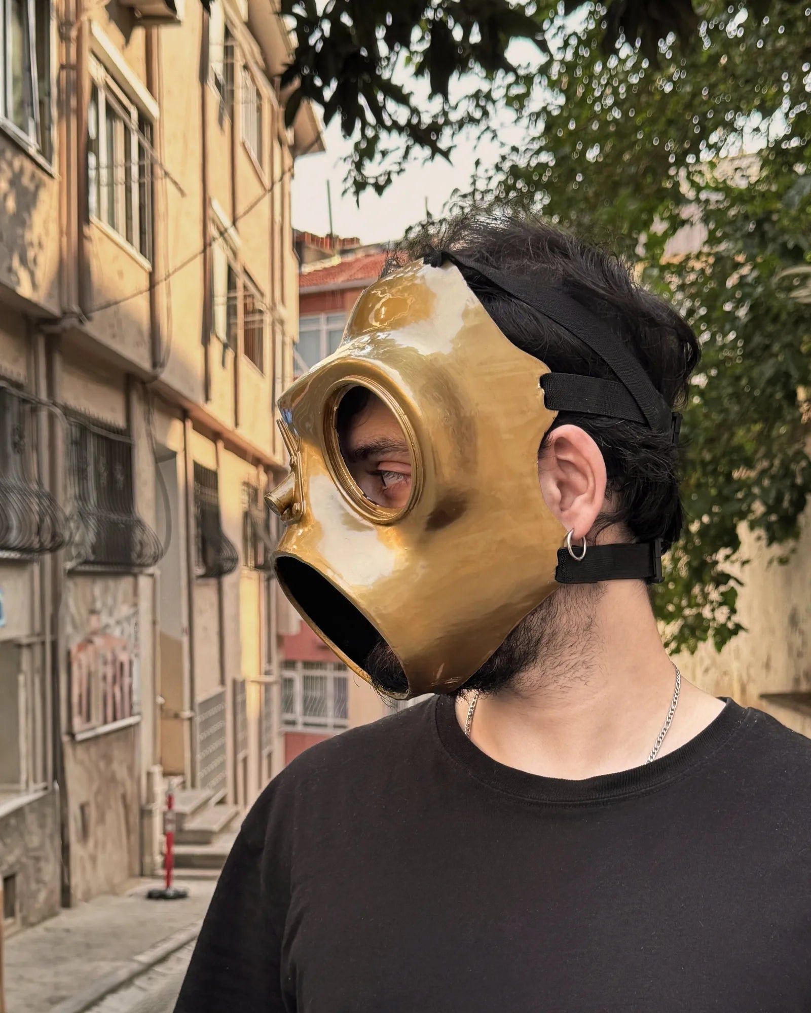 Slipknot Sid Wilson; Gold Gas Mask, Metal Music Band Mask, handcrafted Venetian cosplay mask for fantasy events.